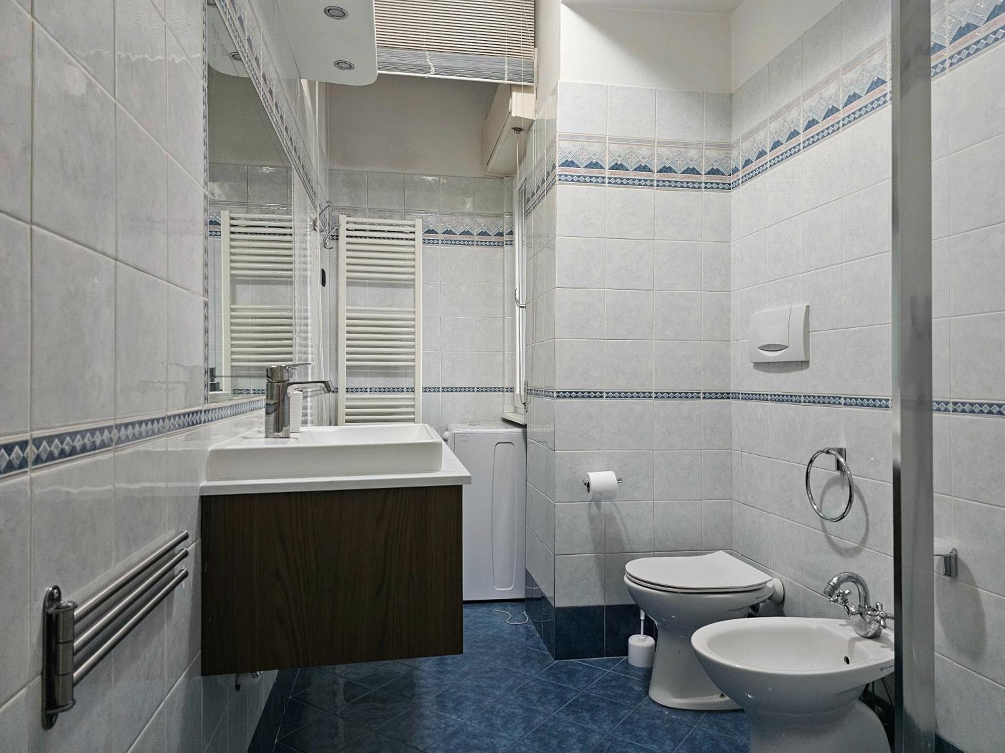 Lucca Roomy Apartment With Balcony And Parking! 외부 사진